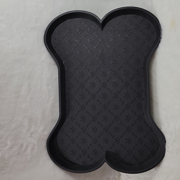 Top Paw Bone Pet Feeding Placemat 23 in x 16.75 in - Picture 2 of 5